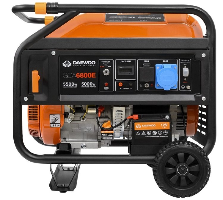 Генератор бензиновый DAEWOO GDA 6800E, 5.0/5.5 кВт 5.0/5.5 кВт, 230В, 389см3, 13.0 л.с., 26л., 2х230В, 1х12В, 83кг., электрозапуск, эл. дисплей, рама 30мм., колеса